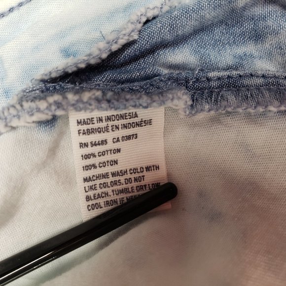 American Eagle M Women's Blue Chambray Whitewash Pocket Mini Flippy Swing Skirt - Picture 6 of 6